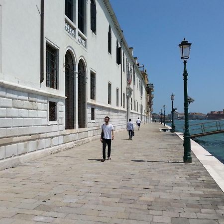 Appartamento Accademia San Vio Venedig Exteriör bild